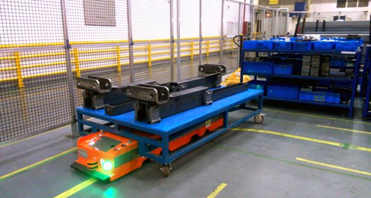 雙驅雙向潛伏牽引式AGV 300kg 磁導/慣導